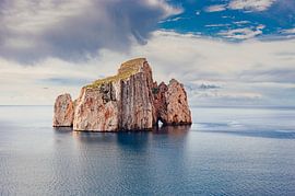 Felsen „Pan di Zucchero“, Sardinien von Istranzos Fine Art Prints
