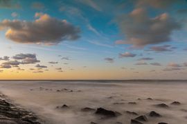 Bewölktes Meer von StephanvdLinde