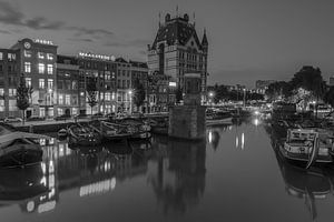 Weißes Haus Rotterdam in der blauen Stunde
