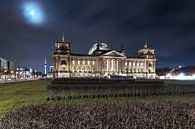 Reichstagsgebäude Berlin bei Nacht mit Mondlicht von Frank Herrmann Miniaturansicht