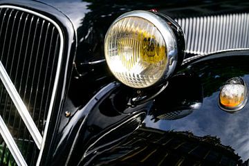 Citroën Traction Avant klassieke limousine auto detail