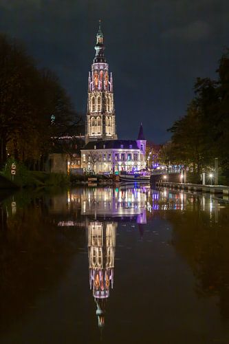 Reflectie Grote Kerk Breda