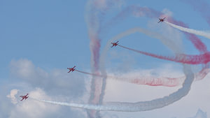 Die „Turkish Stars“ in Aktion bei der Flugshow in Bukarest.