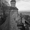 Schwarz-Weiß-Ansicht der Burg Haut-Koenigsbourg von Carolina Reina Photography