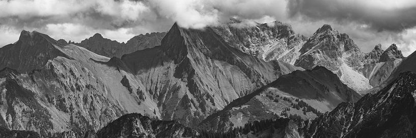 Allgäu mountains by Rita Fuchs