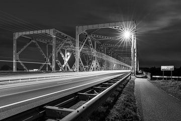 Keizersveer bridge at night by Eugene Winthagen