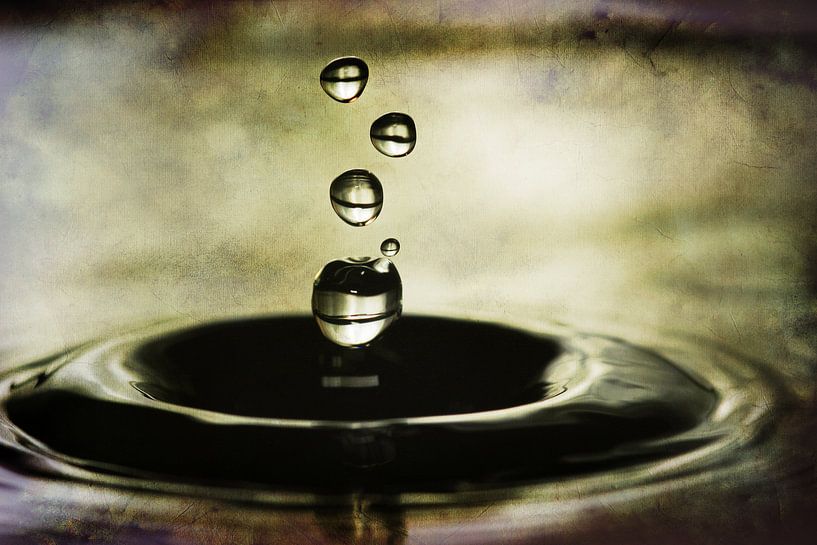 Schwarze Tropfen von Markus Wegner