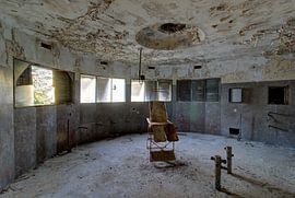 Sanatorium Caramulo by Natasha  van Wijngaarden