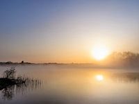 fantastische zonsopgang op de mistige Staffelsee, fantastische zonsopgang op de mistige Staffelsee, lever de soleil d'une beauté fantastique sur le Staffelsee brumeux