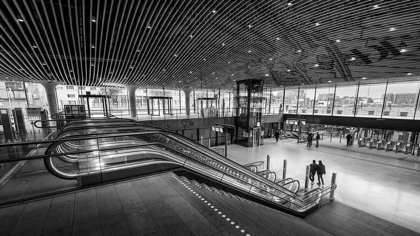 Delft railway station by Rob Boon