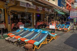 Khaosan Road in Bangkok, Thailand von Travel Tips and Stories
