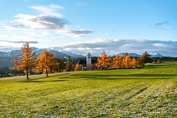 Herbstlicher Blick auf die Alpspitze und das Werther Hörnle von Leo Schindzielorz