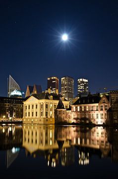 Full moon over The Hague