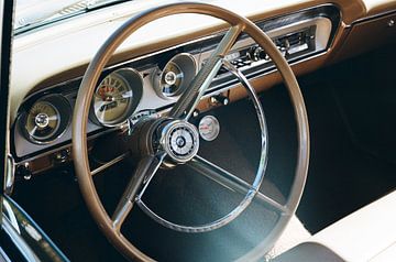 Ford Fairlane Cockpit (Analog-Foto) von Heiko Kapeller
