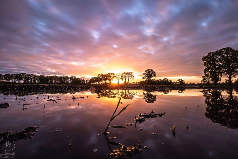 Holten Zonsonder na een dagje regen van Frank Slaghuis