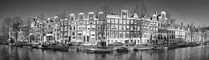 Canal living in Amsterdam in black and white