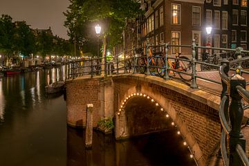 Aan de  Amsterdamse grachten... van Paul van Baardwijk