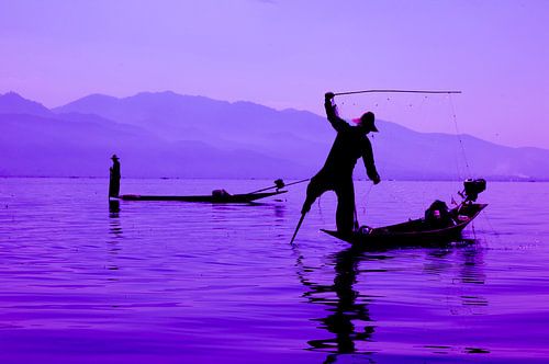 Vissers op Inle Lake Myanmar by Wijnand Plekker