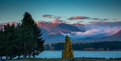 Lake Tekapo with sunset