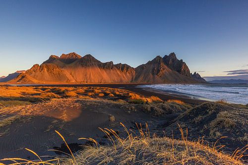 Vestrahorn bij zonsopkomst