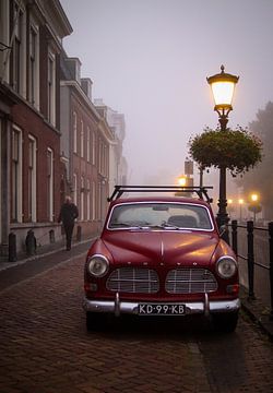 Photo de brouillard au centre-ville d'Utrecht. sur Michael Van de burgt