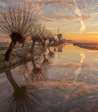 Molen landschap bij zonsopkomst van Klaas Doting