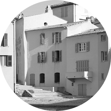 Huizen aan zee in Saint-Tropez van Tom Vandenhende