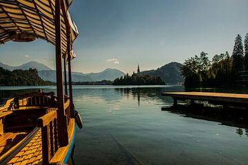 Prachtig uitzicht op het magische Lake Bled van Yvonne Gardner