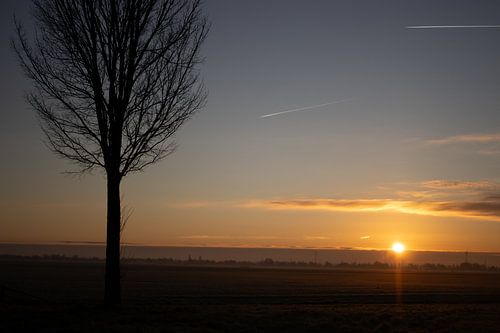 de opkomst van de zon op een vrieskoude morgen