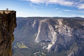 Taft Point, Yosemite N.P. by Antwan Janssen