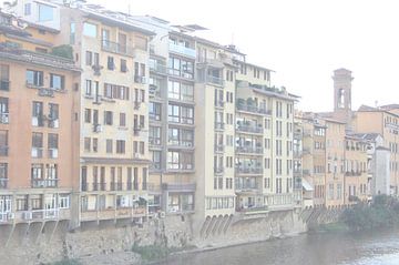 Blick von der Ponte Vecchio von Jessica van den Heuvel