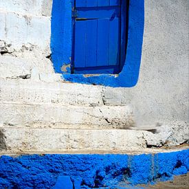 Blauwe deur van Syl de Mooy