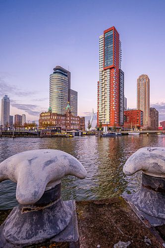 Vue entre les bornes sur la Paul Nijghkade de Katendrecht sur Leon Okkenburg