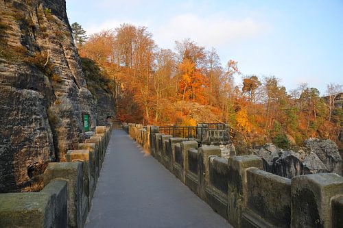 Sur le pont de Bastei
