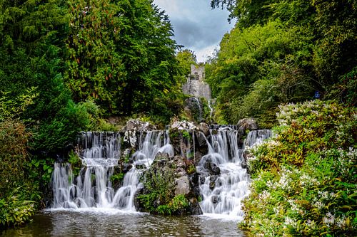 Waterval in Bergpark Wilhelmshöhe, Kassel (Duitsland).