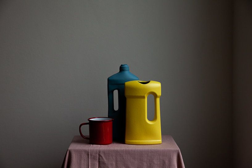Still life in primary colors by Lilian Bisschop