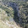 Uitzicht in de Aggitis Canyon / kloof naar de rivier en de brug erover - Griekenland van ADLER & Co / Caj Kessler
