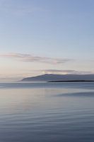 Blick auf die Berge und das Meer