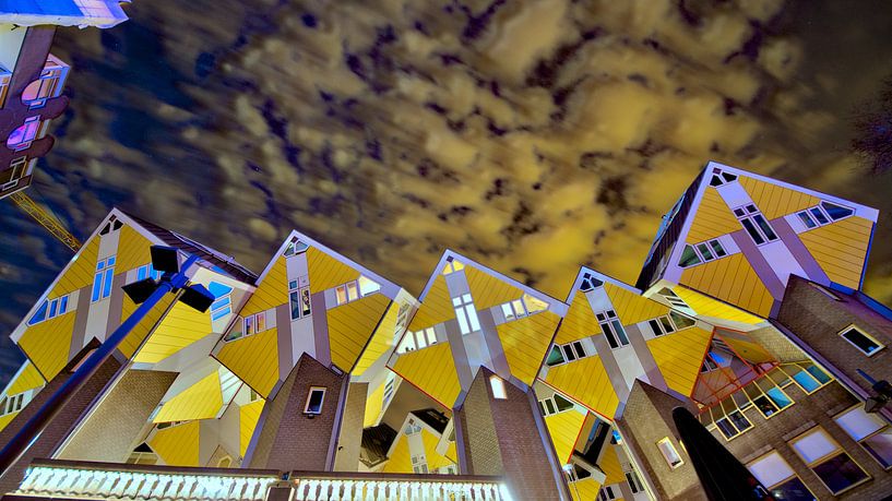 Les maisons cubiques de Rotterdam Blaak par Eric de Haan