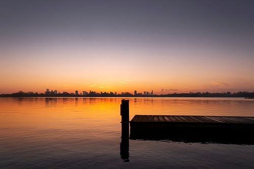 Prachtige zonsondergang over de Kralingse Plas
