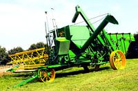 Moissonneuse-batteuse John Deere avec moteur auxiliaire de 1940