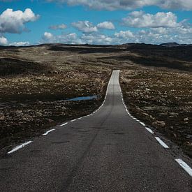 eindeloze weg in de bergen van Meral Soydas