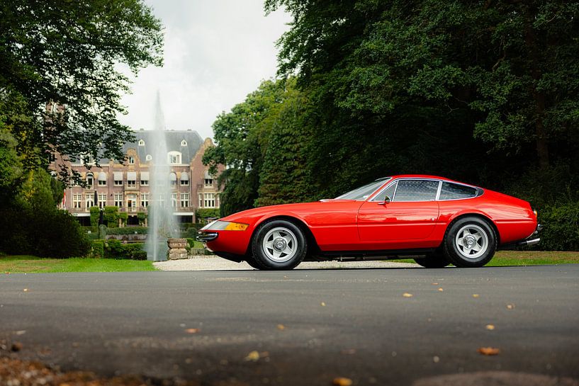 Ferrari 365 Daytona by Ricardo van de Bor