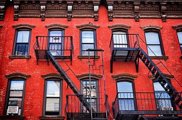 New York Rood Huis Met Brand Ontsnapt van marlika art