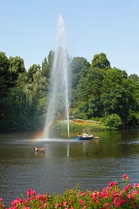 Wiesbade : Teich mit Fontäne im Kurpark