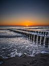 Zonsondergang op het strand van Jolanda Bosselaar thumbnail