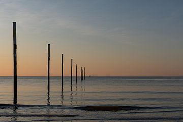 The golden hour over the North Sea at Sankt Peter-Ording by Marco de Jong