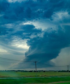Mesocycloon (tornado warned) by Donny Kardienaal