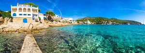 Panorama de la mer Méditerranée avec des bateaux sur Alex Winter