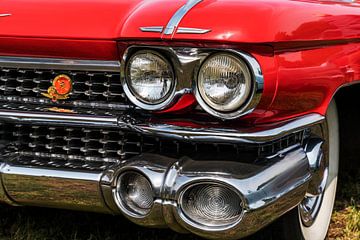 Cadillac DeVille rouge de 1959 sur Fred Schuch